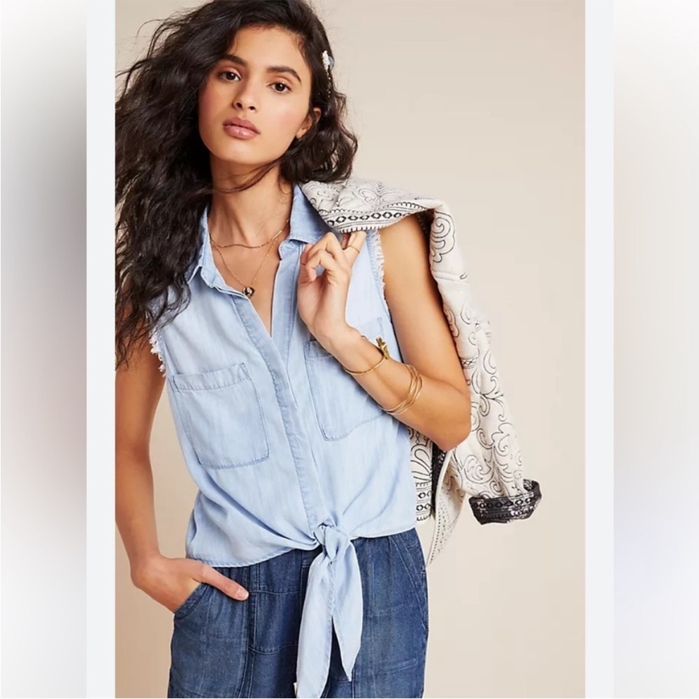 Anthropologie Cloth & Stone Sleeveless Tencel Blue Western Denim like Top size M